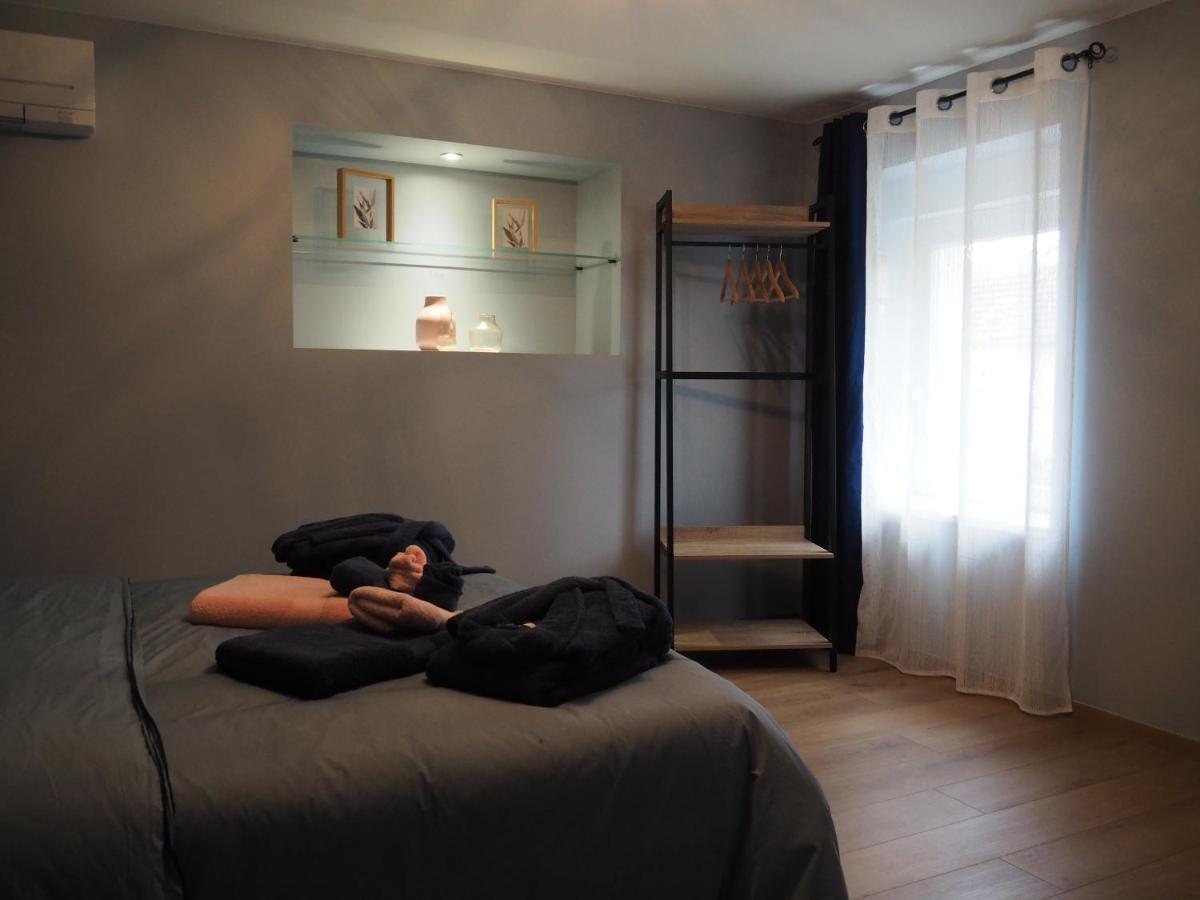 Gîte Le Renouveau avec jacuzzi privatif Laveline Extérieur photo